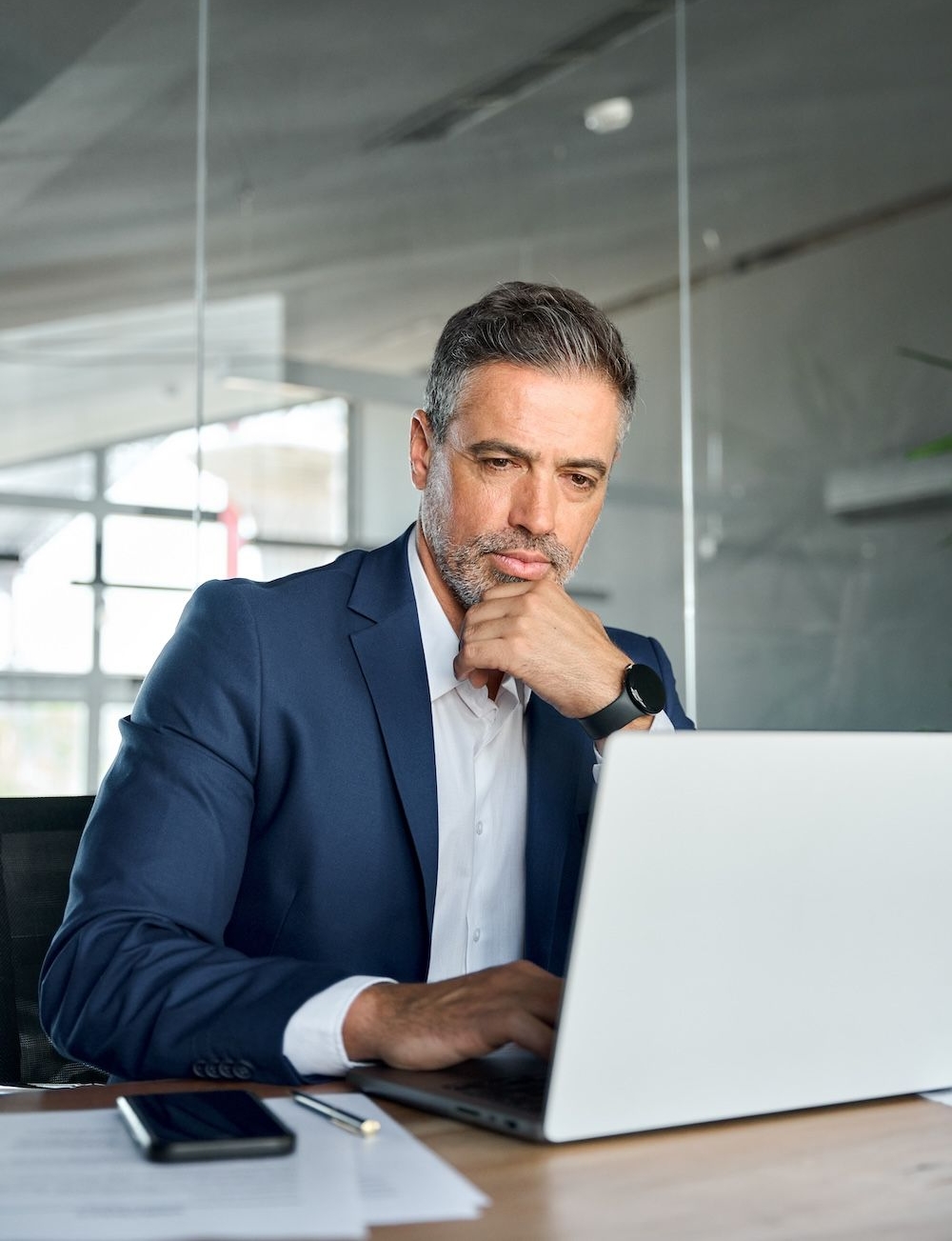 Security and risk professionals conducting due diligence and reviewing screening information Security and risk professionals conducting due diligence and reviewing screening information